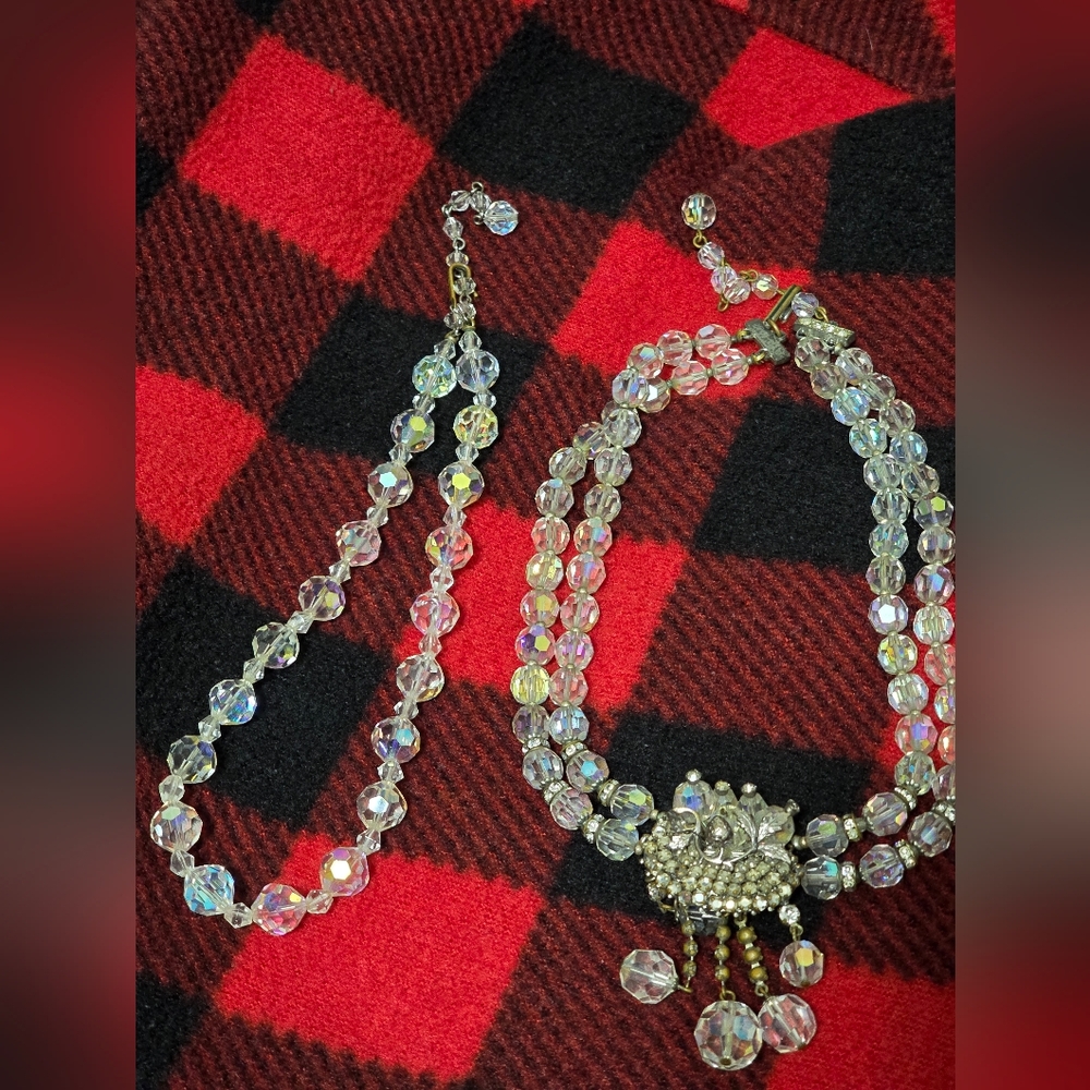 2 Vintage Iridescent Chokers - Picture 4 of 9